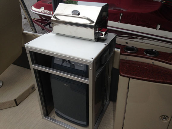 Bahamas Pontoon Model 270