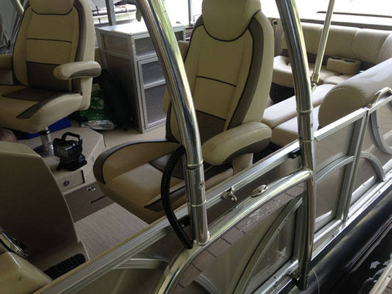Bahamas Pontoon Model 270